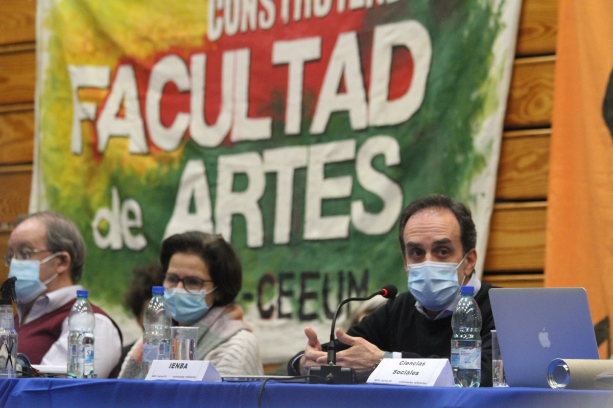 Fernando Miranda durante la sesión del Consejo Directivo Central