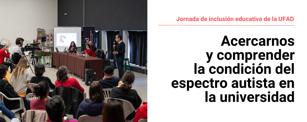 Apertura Jornadas de sensibilización del espectro autista, se ve la mesa de oradores y el decano Fernando Miranda con las palabras de apertura. A la derecha texto sobreimpreso: Acercarnos y comprender las condiciones del espectro autista en la universidad